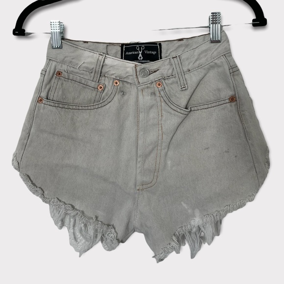 COPY - American Vintage Levi shorts 🌟 - Picture 3 of 9